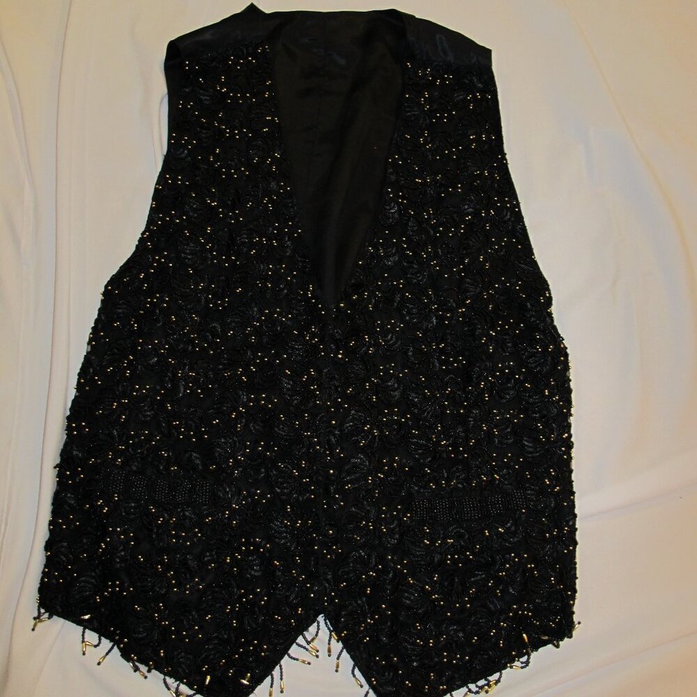August Max Woman black holiday vest 1X